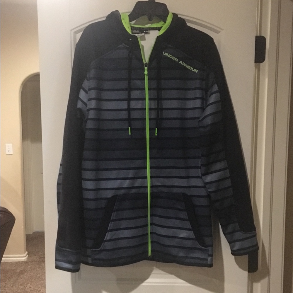 Mens Under Armour zip up  jacket! Size L